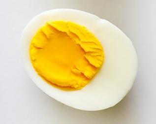 cut-hard-boiled-eggs-6-10-16