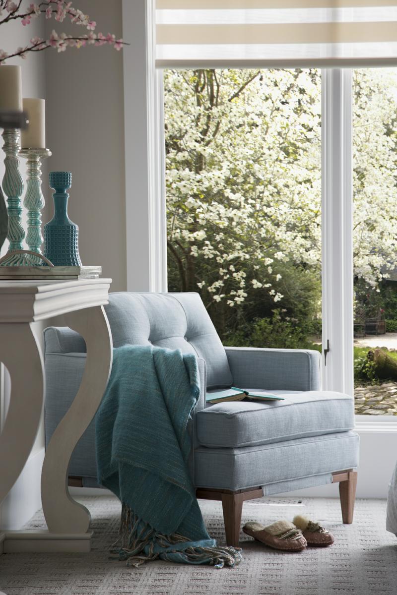 1451507113-colorful-accent-pieces