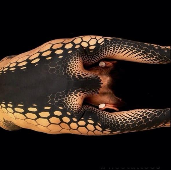 Tatuajes, Tatuadores y amantes de los tatuajes Tatuajes con tinta negra blackout Sin categoria 