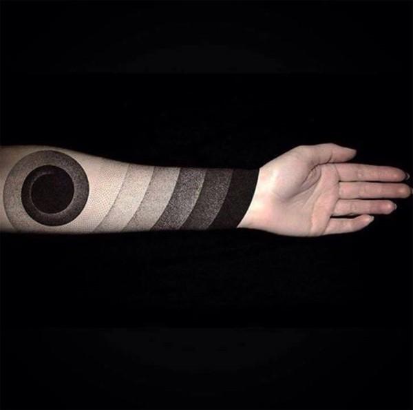 Tatuajes, Tatuadores y amantes de los tatuajes Tatuajes con tinta negra blackout Sin categoria 