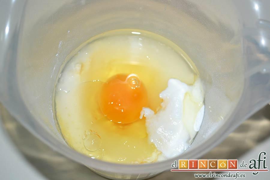 Tortitas con sirope de arce, añadir el aceite