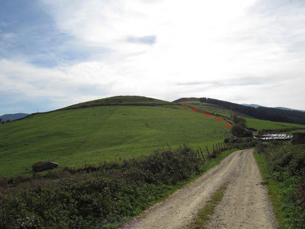 Al llegar al desvío giramos a la izquierda