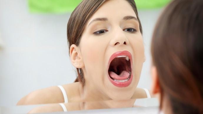 centro-dental-innova-clinica-dental-aviles-prevencion-dental-revisar-boca