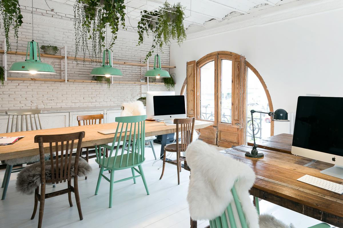 Un-café-con-marta-castellano-interiorista-oficinas-7