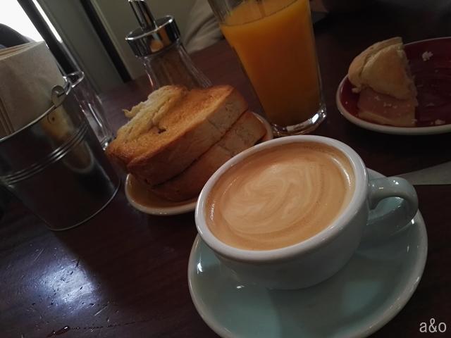 Oporto a través de las francesinhas y las torradas