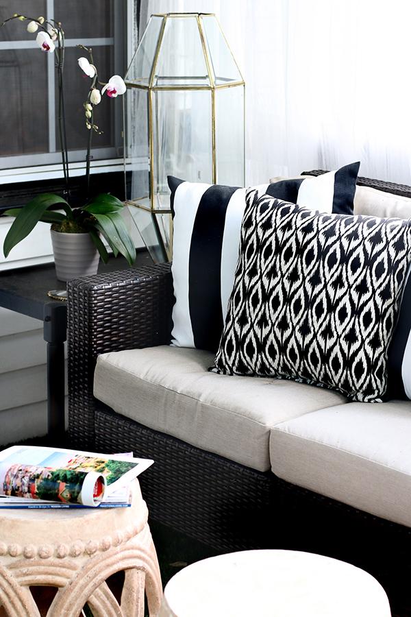 5 ideas para decorar las zonas de exterior en blanco y negro | Decoración