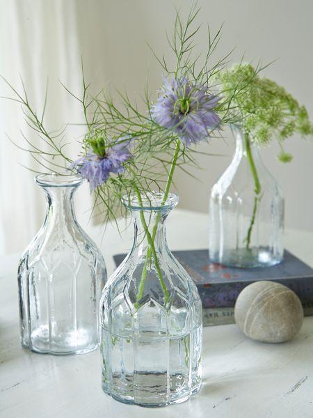 mesa primaveral de cumpleaños