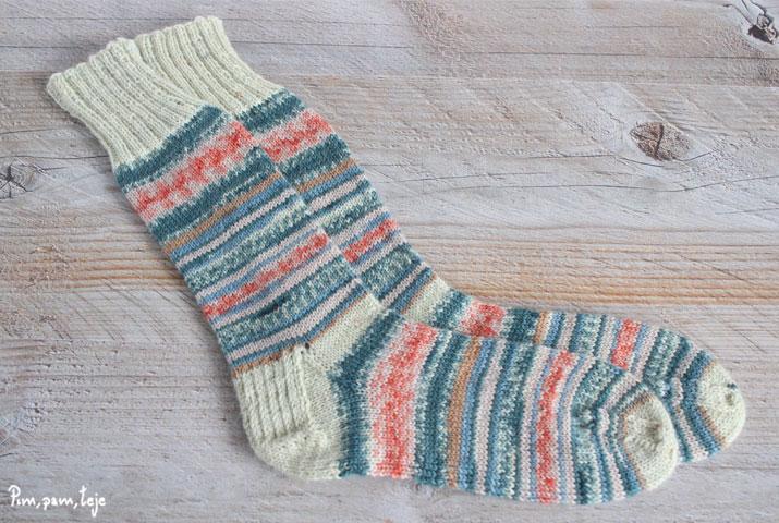 Tejer calcetines con agujas de doble punta