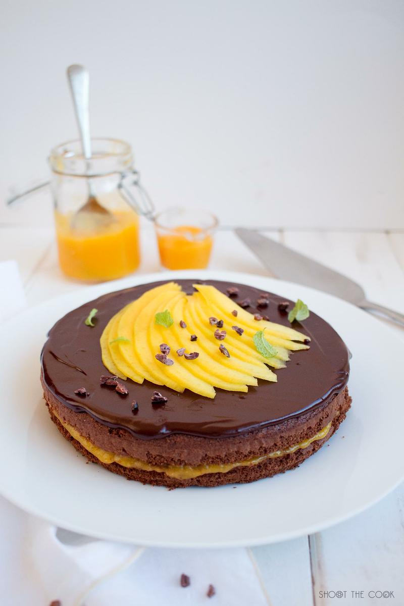 tarta de chocolate y mango