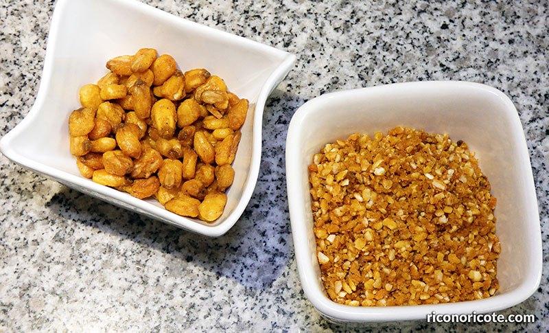 Pechugas empanadas con salsa de champiñones