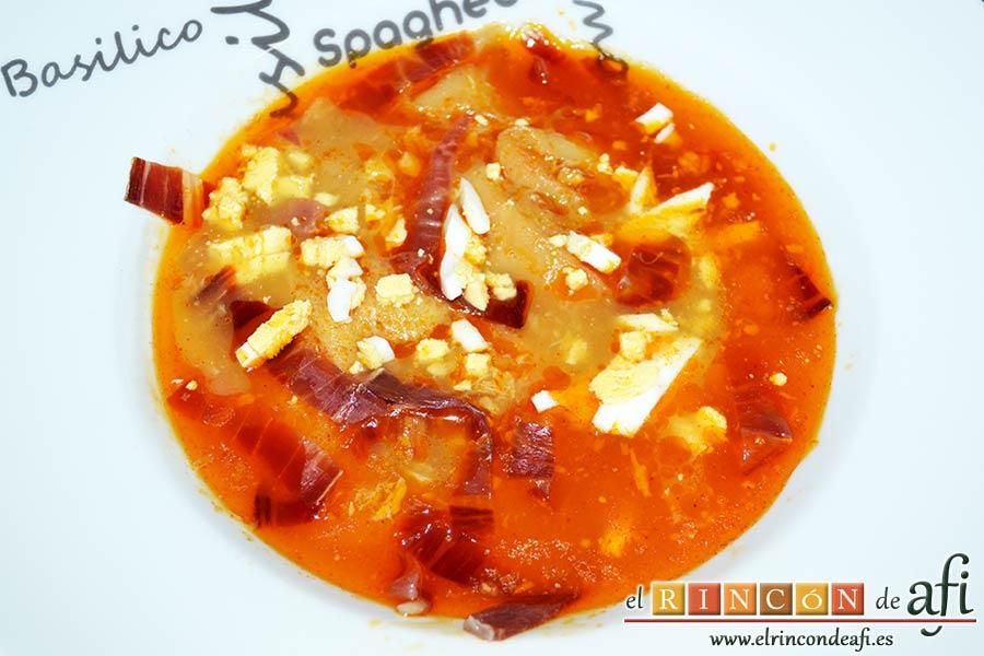 Sopa de pan con majada de almendras, sugerencia de presentación