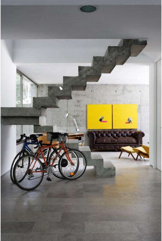 escaleras Abaton voladas