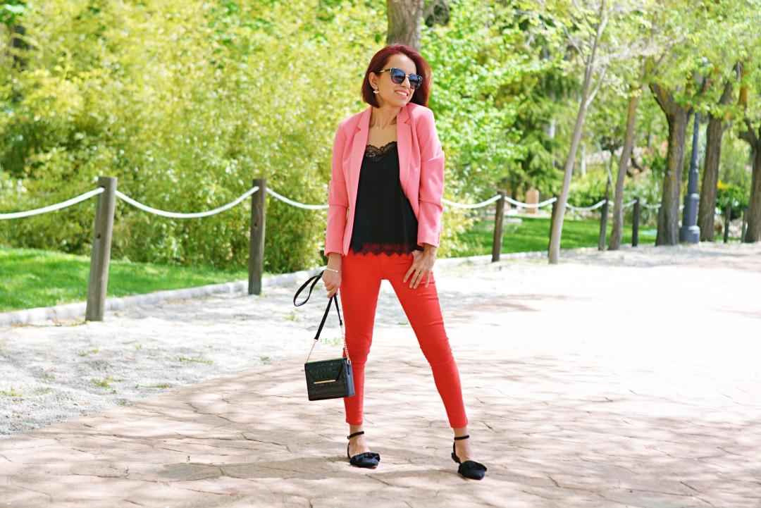 Look casual con vaqueros y blazer