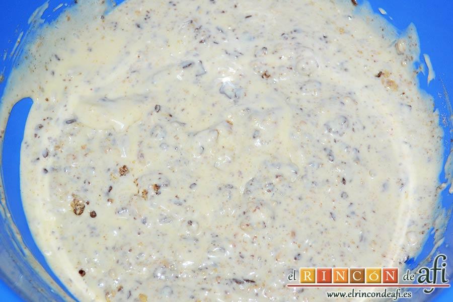 Mousse de Maltesers, mezclar bien usando una lengua