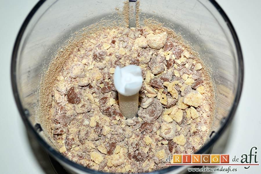 Mousse de Maltesers, triturar sin que se desmenucen del todo