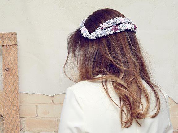 Rever to Dream tocados de novia e invitada plumas