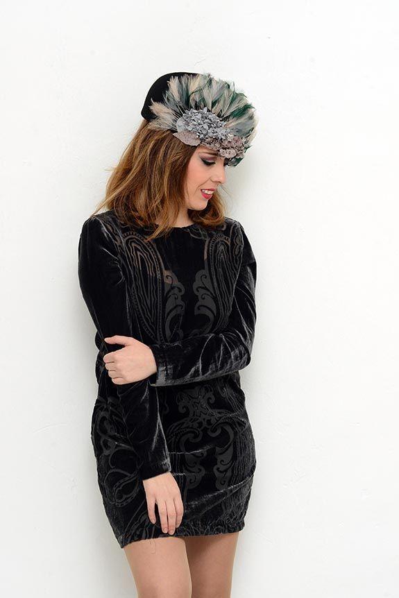 Rever to Dream tocados de novia e invitada plumas