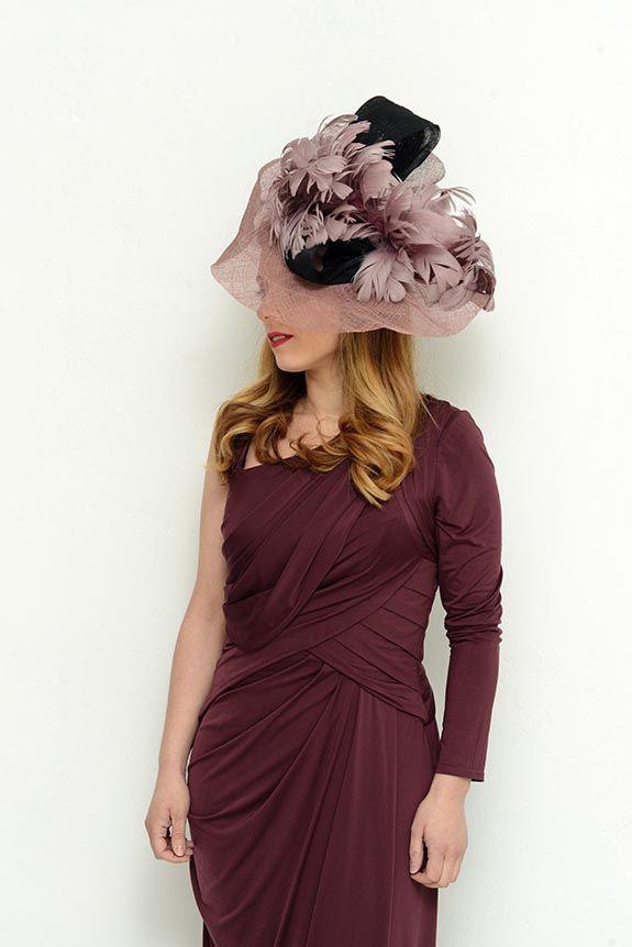 Rever to Dream tocados de novia e invitada plumas