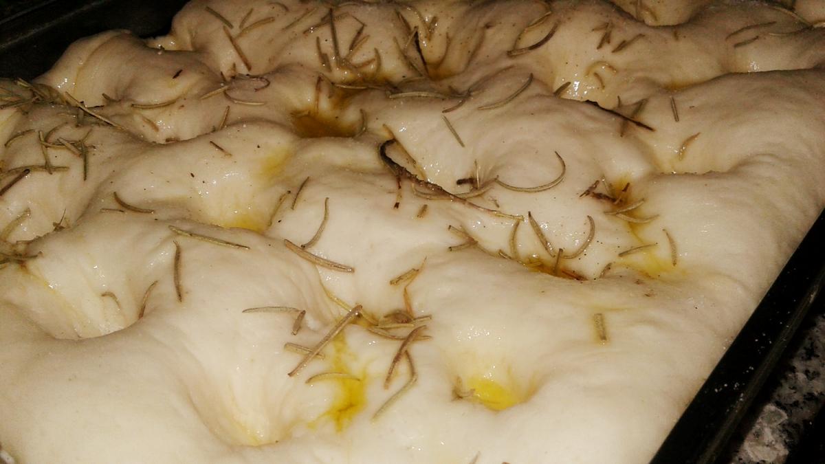Focaccia - oliva y romero