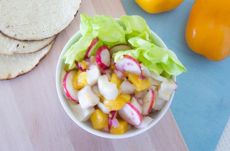 Receta de ceviche de mango con chile manzano y rabano