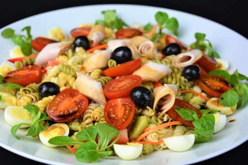 Ensalada de pasta agridulce.JPG