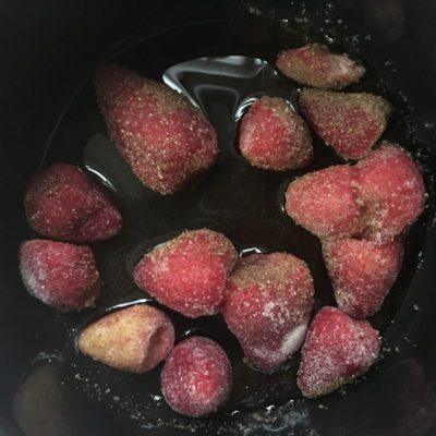 No te preocupes si se ve un poco seco, las fresas tienen mucha agua