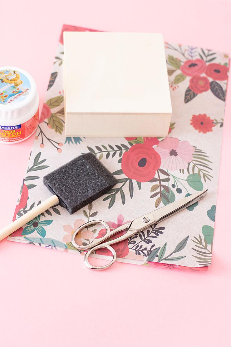 portacartas customizado con decoupage