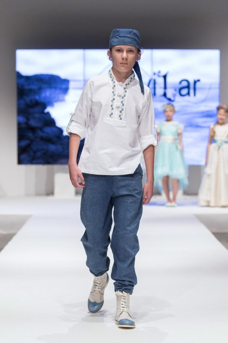 TENDENCIAS EN MODA DE VESTIDOS DE COMUNIÓN Y TRAJES 2018 - 2019 Foto de %title