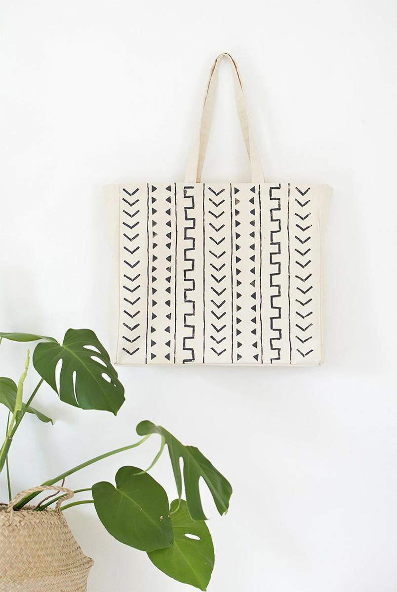 10 ideas con patrón mudcloth DIY, visto en "I am a Mess Blog"
