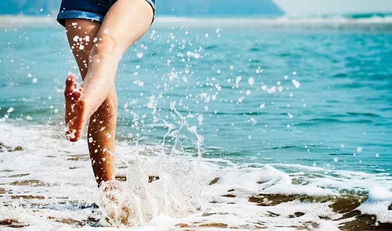 Cómo quitar las durezas de los pies paso a paso - Trucos de belleza caseros