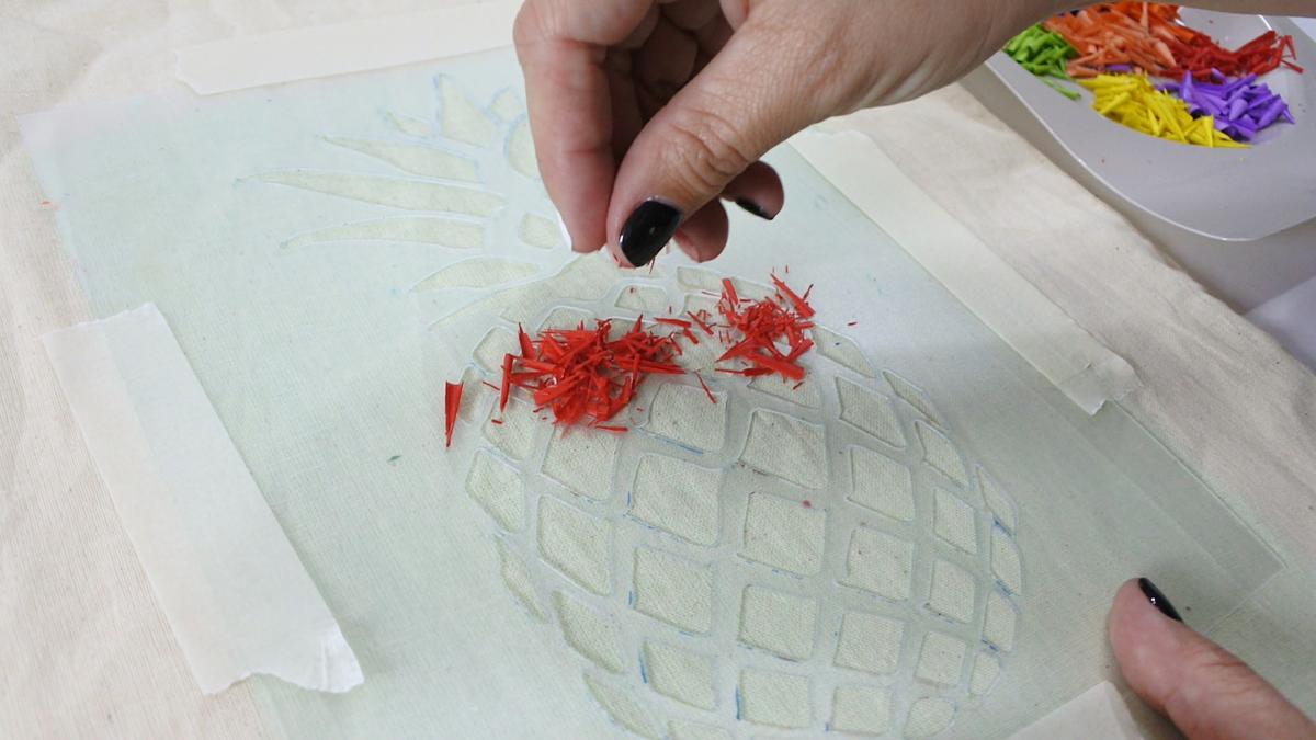 DIY RECICLAR VIRUTAS CERAS COLORES.Imagen fija006