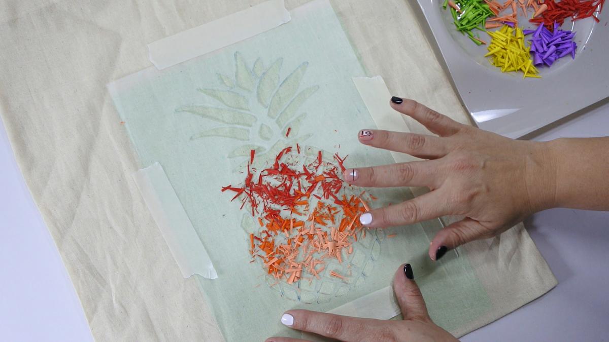 DIY RECICLAR VIRUTAS CERAS COLORES.Imagen fija007