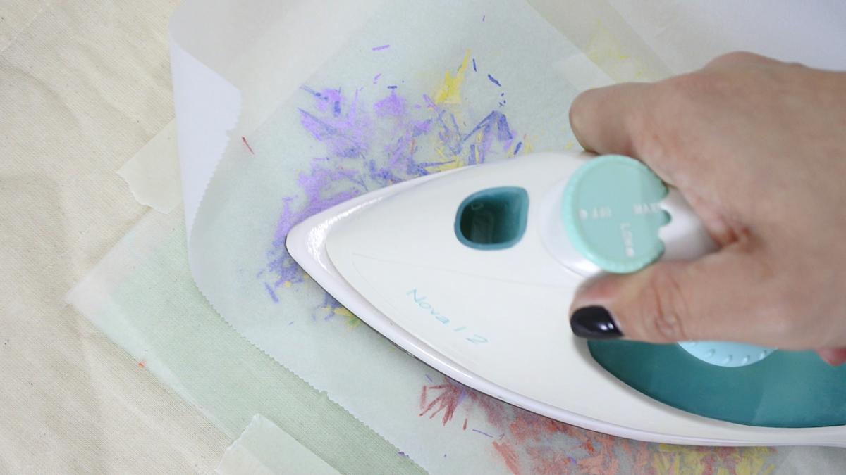 DIY RECICLAR VIRUTAS CERAS COLORES.Imagen fija012