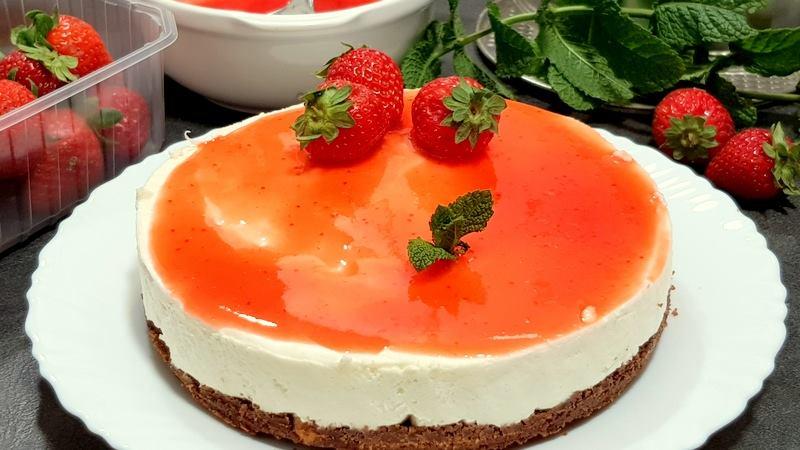 Tarta de queso con fresas