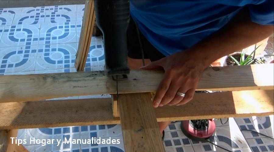 Mesa de centro con palets reciclados 