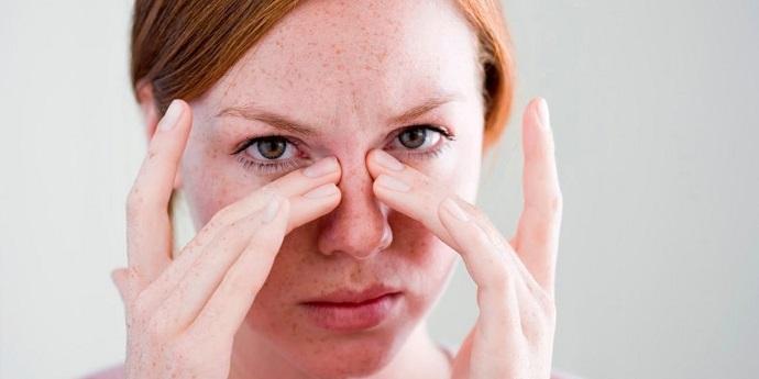 centro-dental-innova-clinica-dental-aviles-como-afecta-el-tabaco-a-la-salud-dental-perdida-gusto-y-olfato