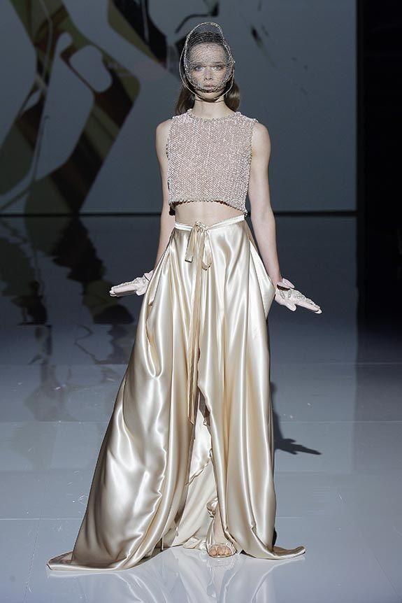 Vestido novia Isabel Zapardiez Bridal Fashion Week