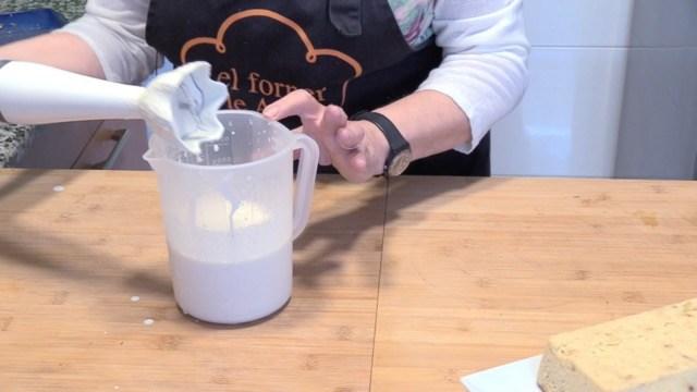 Preparamos la salsa roquefort