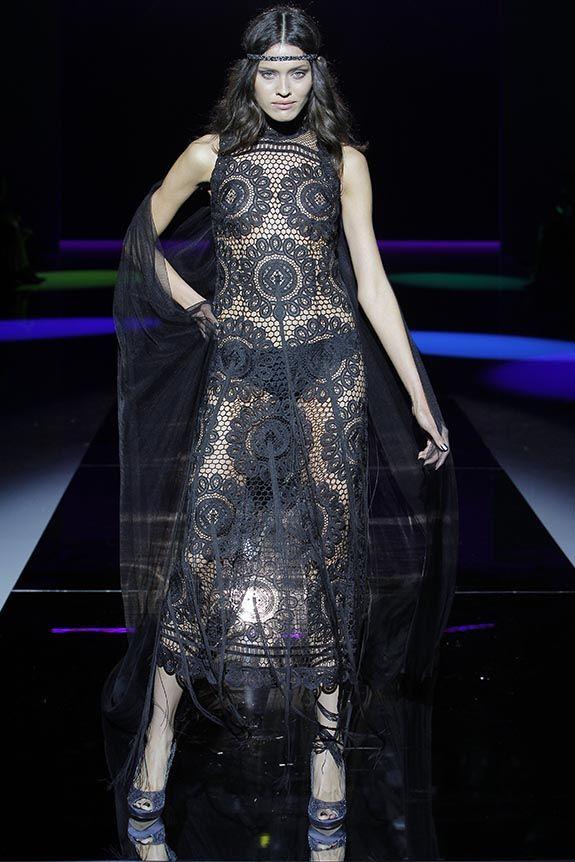 vestidos novia y vestidos invitada boda Sonia Peña Bridal Fashion Week