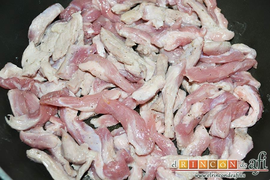 Tortiglioni del Cardenal, saltear a fuego moderado hasta que cambie el color