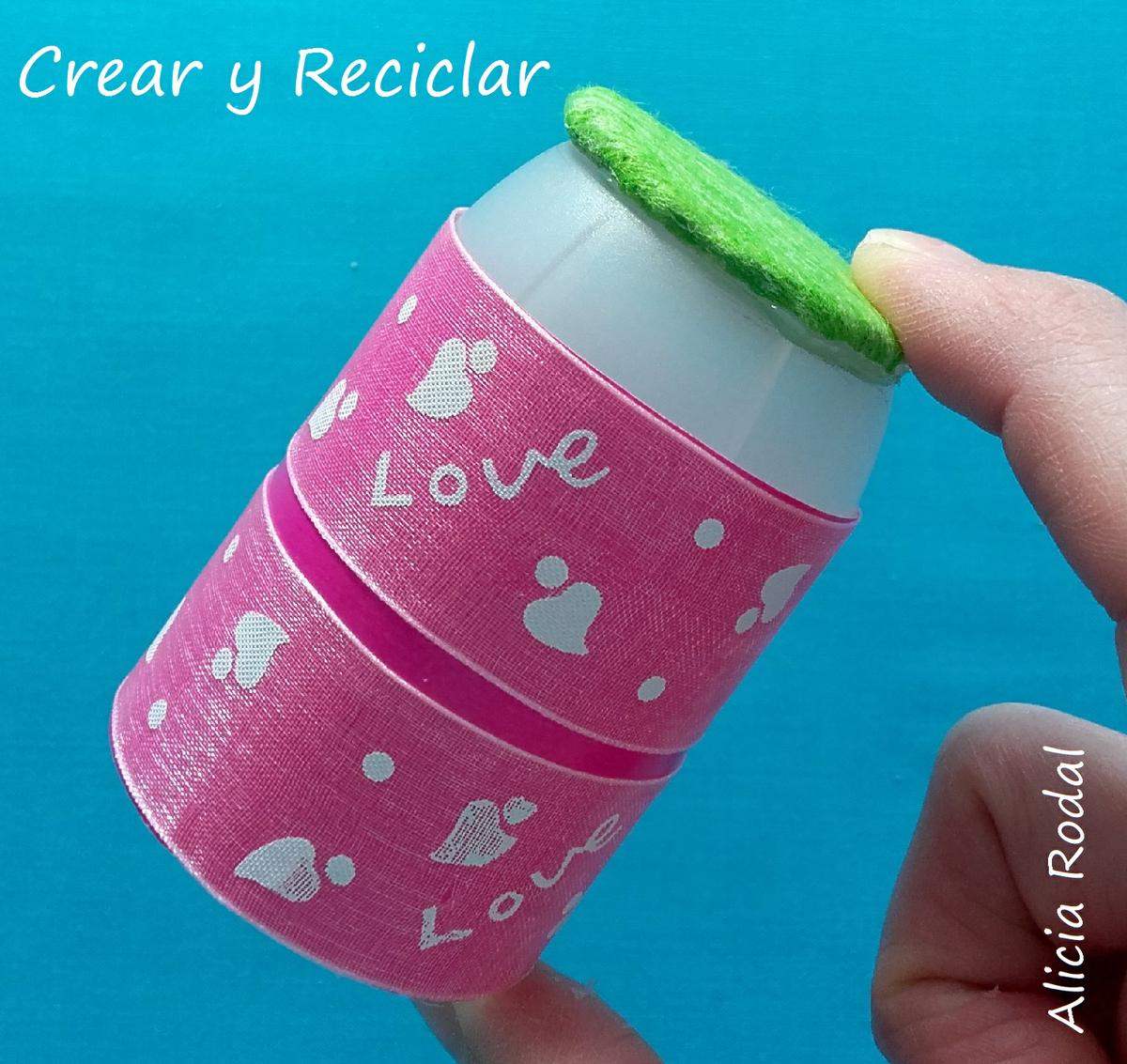 Miniaturas para el office: Silla, papelera y corcho DIY 