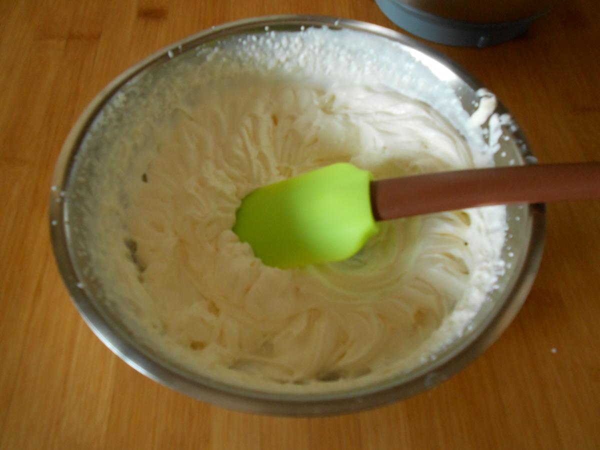 Magdalenas de nata (crema de leche) y limón