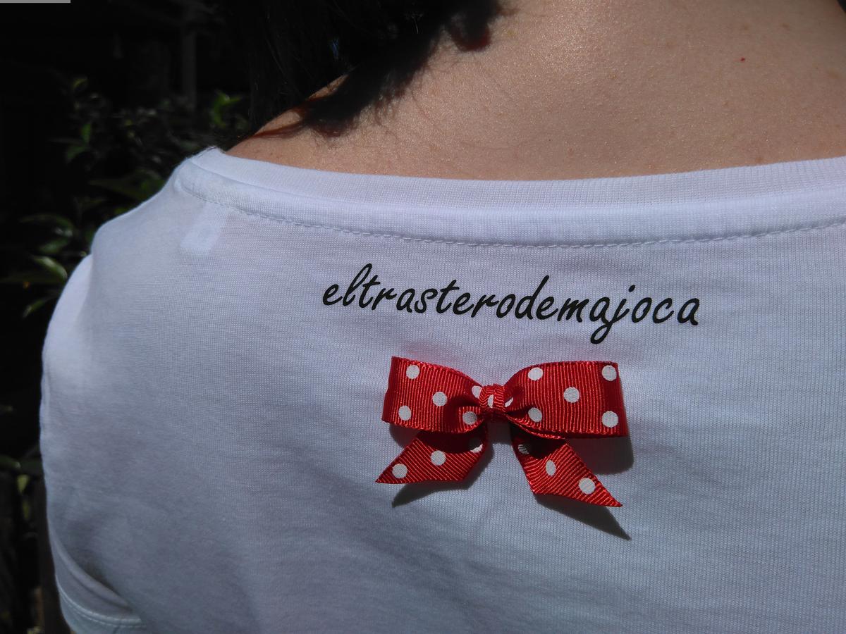 Camiseta Si hay pupita... tirita (nuca)