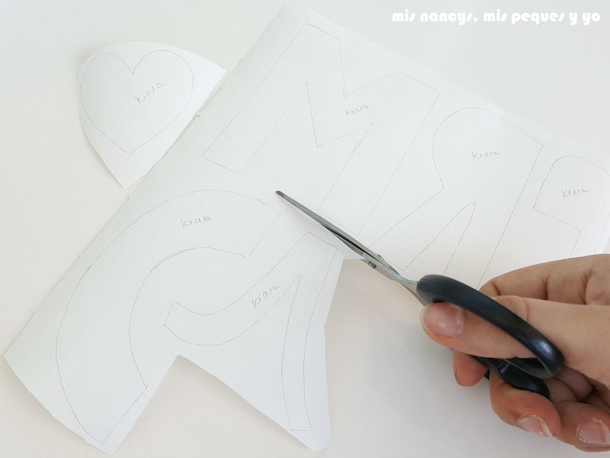 mis nancys, mis peques y yo, tutorial aplique en camiseta merci, recortar flixelina