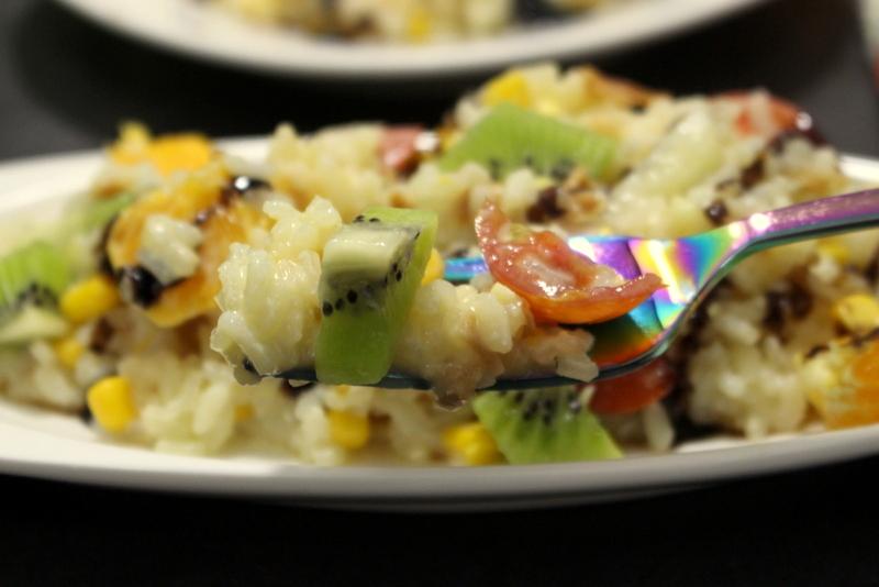 Ensalada de arroz con fruta