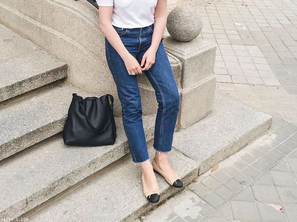 Trini | Levis jeans The Row t-shirt