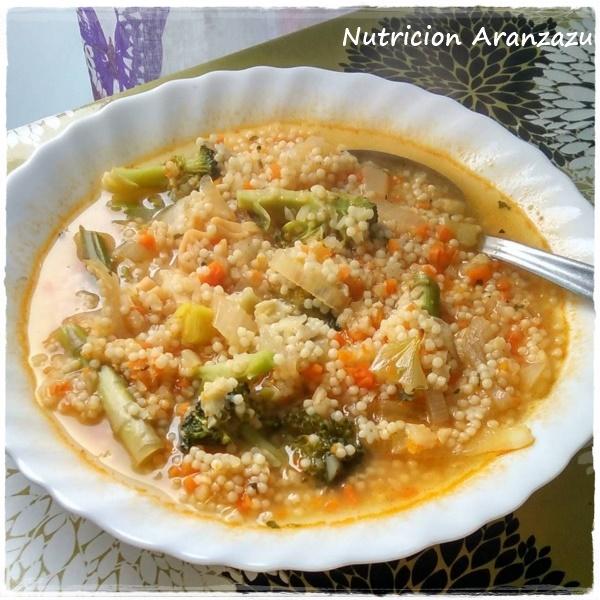 Sopa vegana de verduras