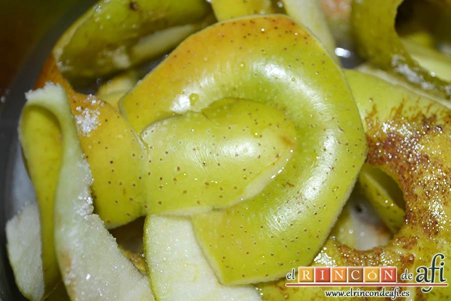 Tarta de manzana clásica, remove de vez en cuando