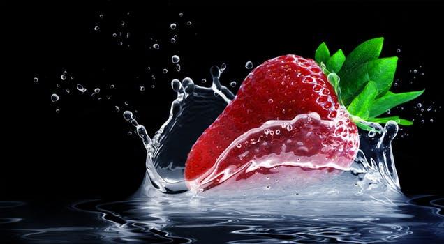strawberry-water-splashes-splash-drop-of-water-407040.jpeg