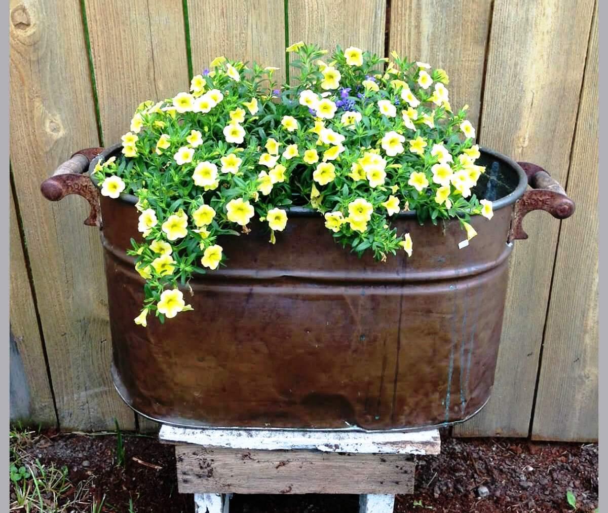 Ideas reutilizadas para maceteros de jardín originales